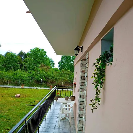 Apartment Adamidis Paralia Skotinis